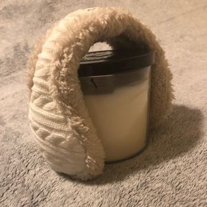 Degrees neck/back of head earmuffs